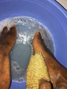 soak feet in water before you scrub with loofah